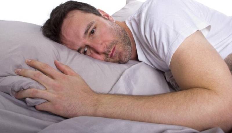 اگر کمتر از ۵ ساعت میخوابید بخوانید